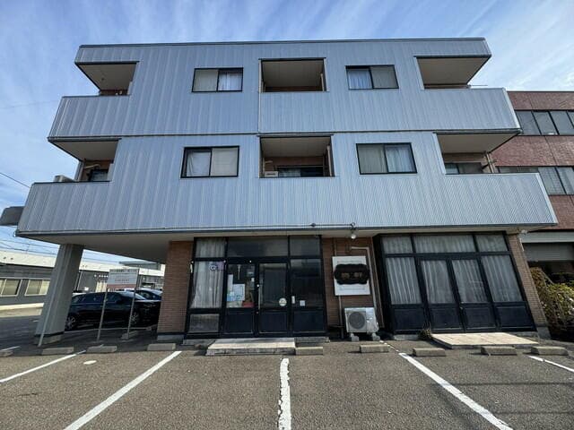 Kojitsukan / Whole Apartment Building, Komatsu photo