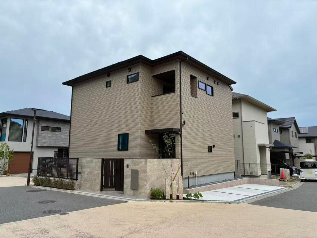 Maruyamacho / New 3LDK + Study House, Suita photo