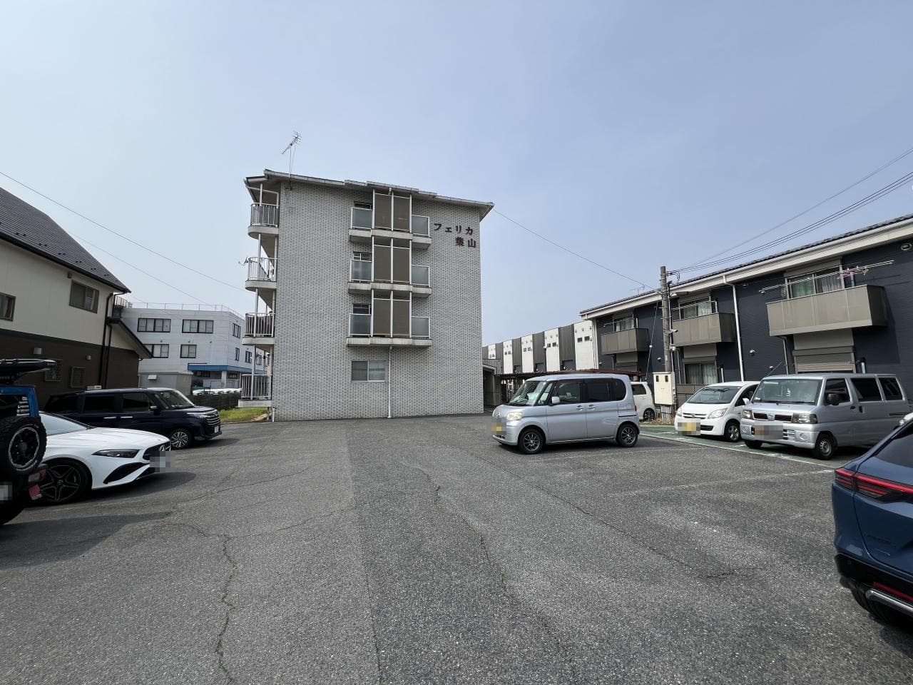 Felica Hayama / Whole Apartment Building (16 units), Ritto photo