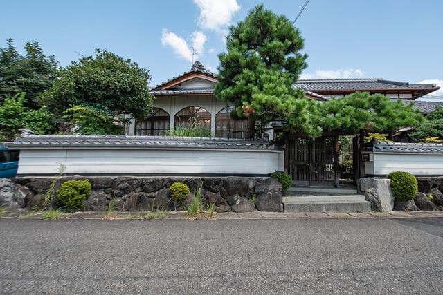 Sakamoto Residence with Four Buildings / Japanese-Style House, Otsu photo