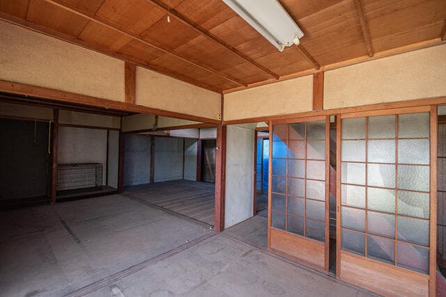 Sakamoto Residence with Four Buildings / Japanese-Style House, Otsu photo 8