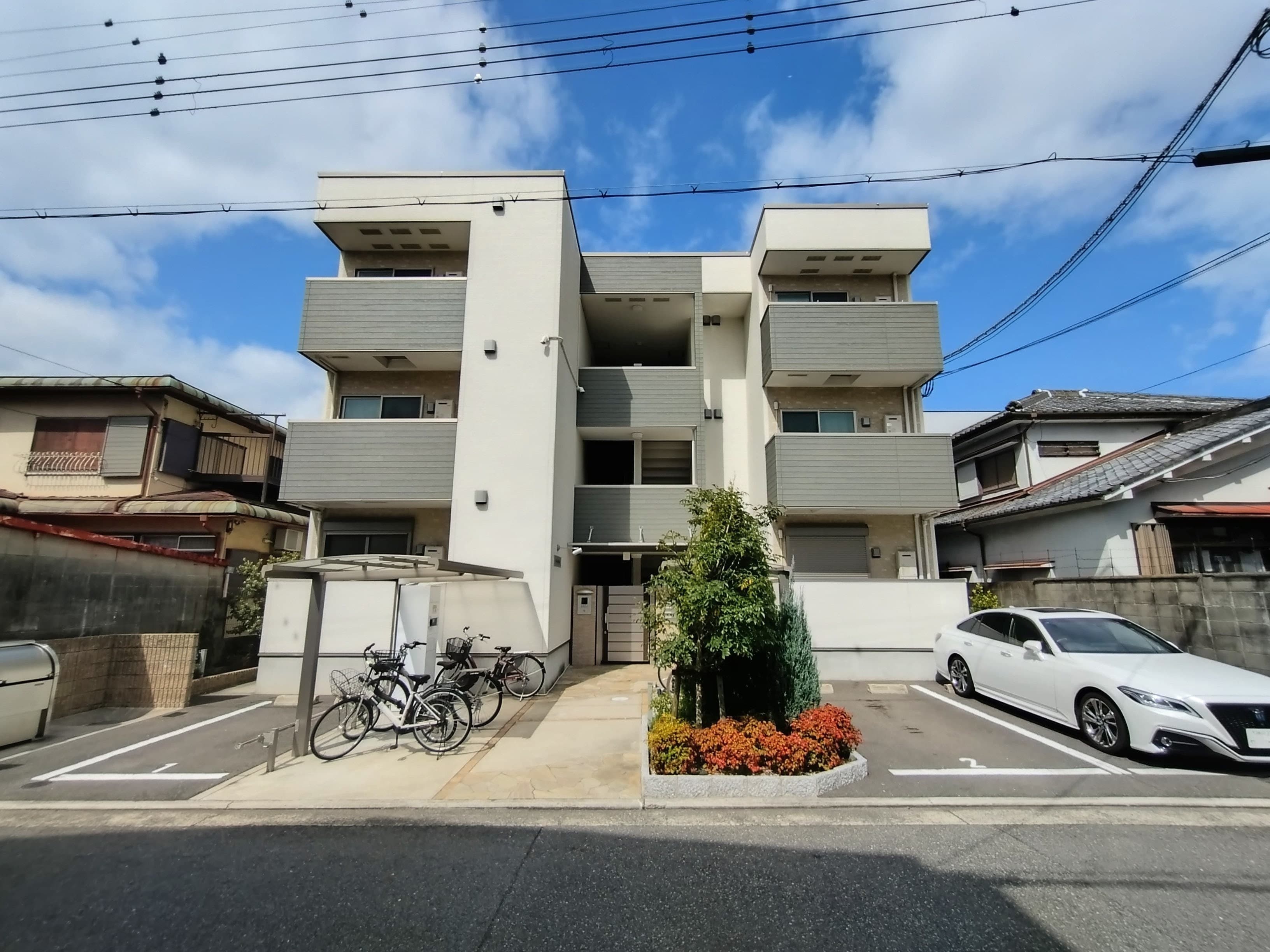 Fuji Palace Kogaoka / Whole Apartment Building (12 units), Sakai photo