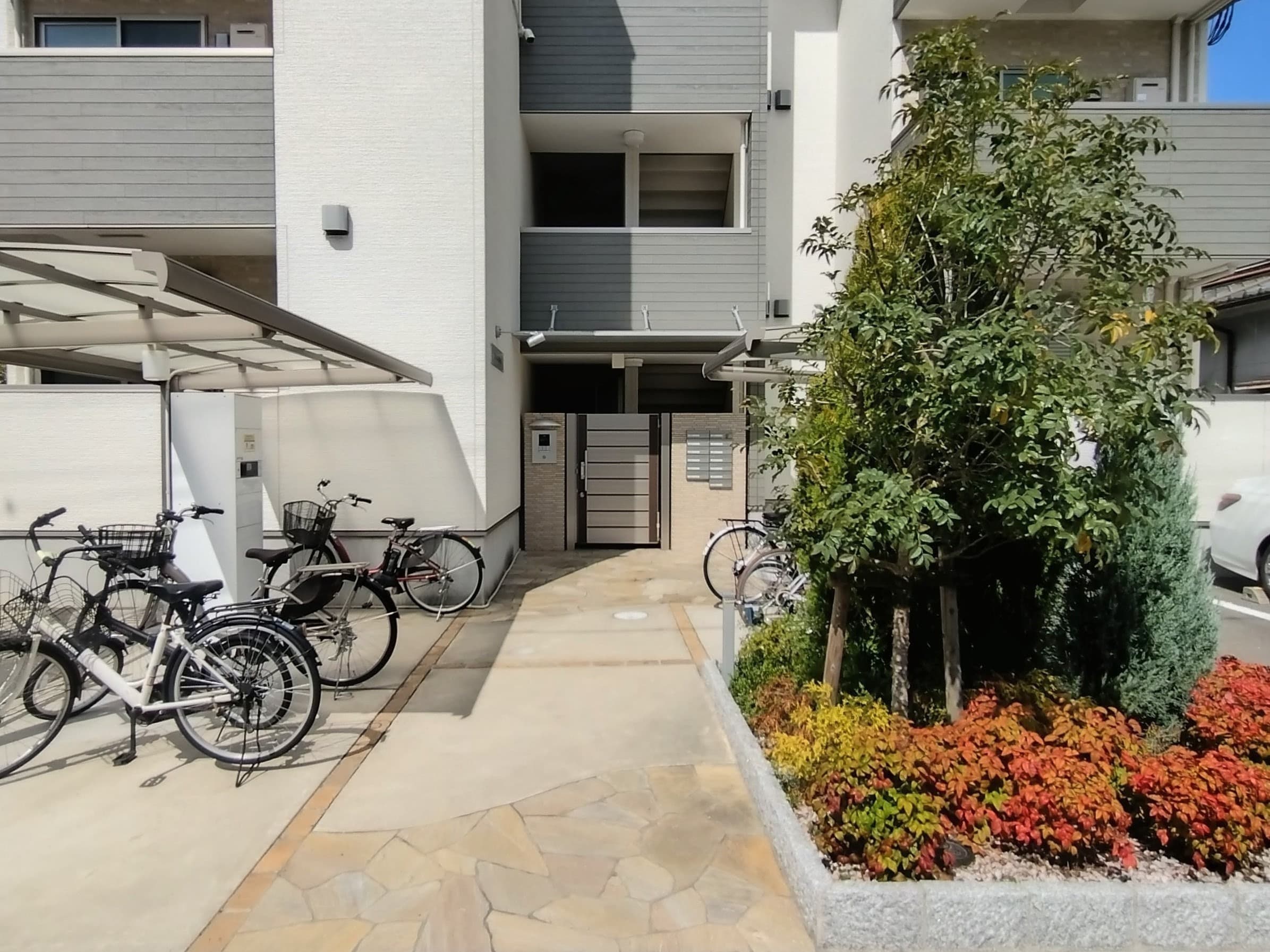 Fuji Palace Kogaoka / Whole Apartment Building (12 units), Sakai photo 2