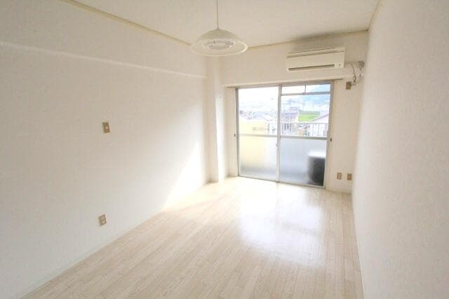 GRADO Kabe & GRADO Kabe Annex / Two Apartment Buildings, Hiroshima photo 7