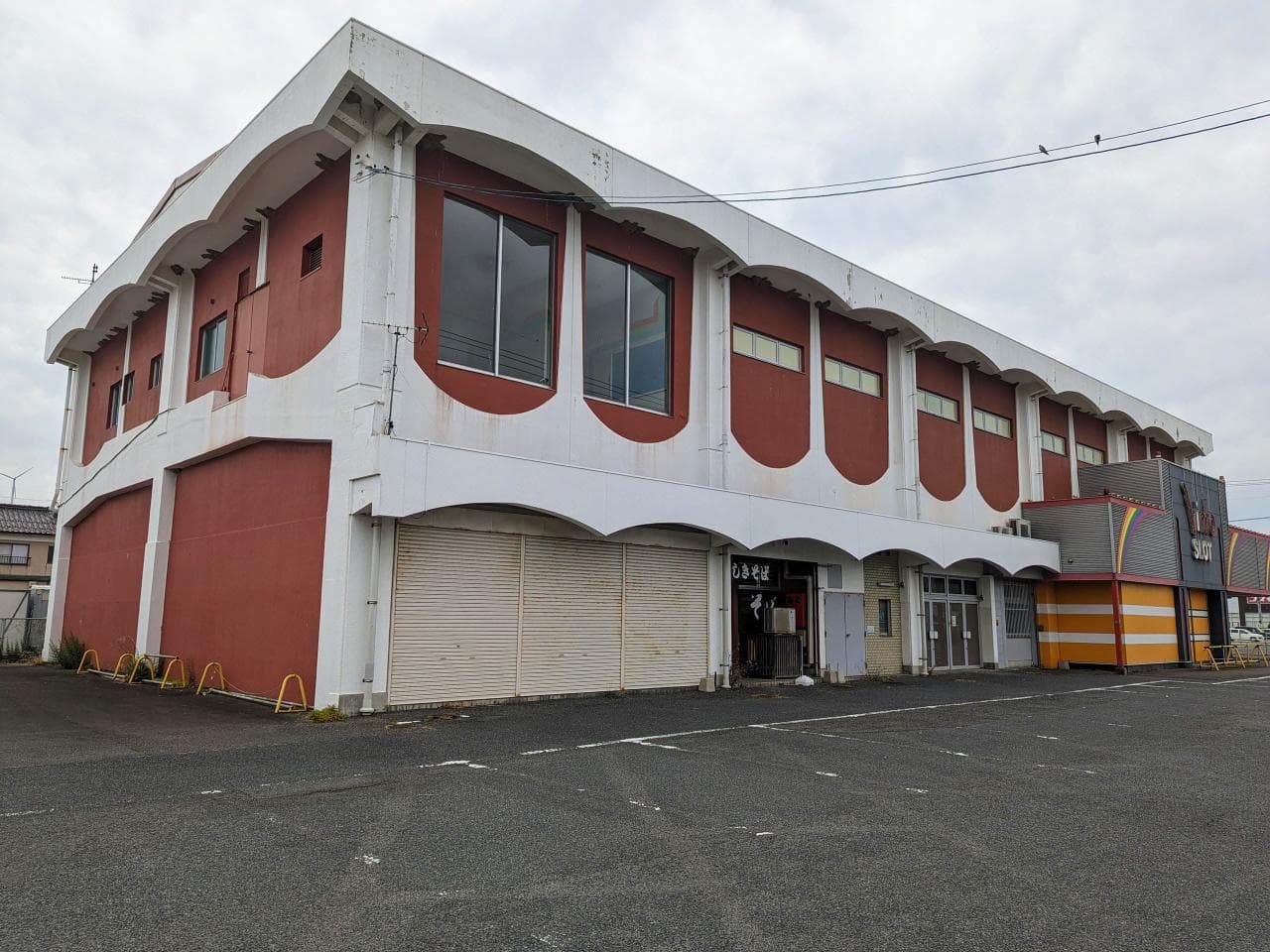 Onozawa Building / Commercial Building on 4,320㎡ Site, Gotsu photo