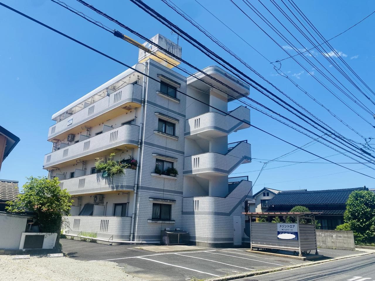 Maison Trois / Whole Apartment Building (16 units), Matsue photo