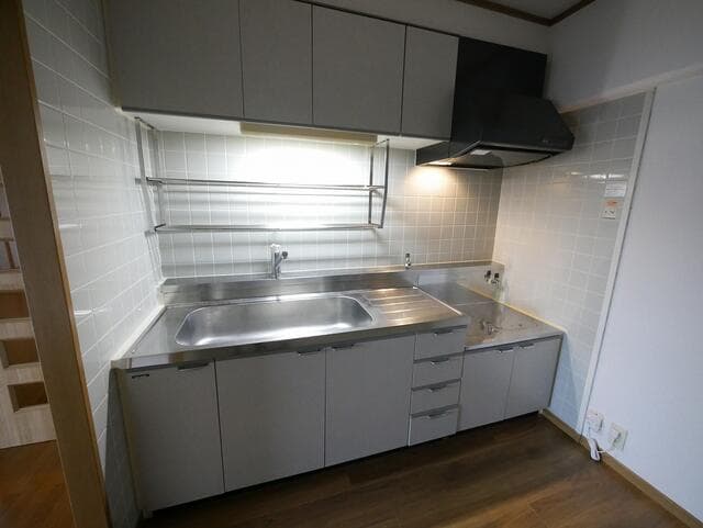 Kasumigaoka 2-chome / Whole Apartment Building, Fukuoka photo 2