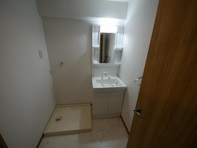 Kasumigaoka 2-chome / Whole Apartment Building, Fukuoka photo 4