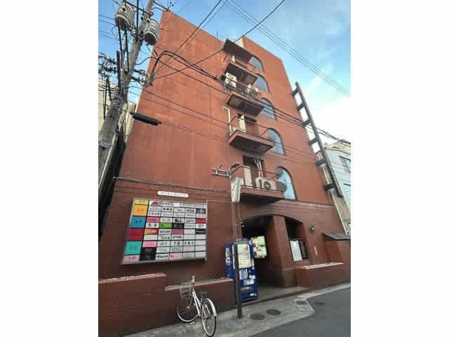 Oriental Building / Multi-Tenant Commercial Building, Kure photo 2