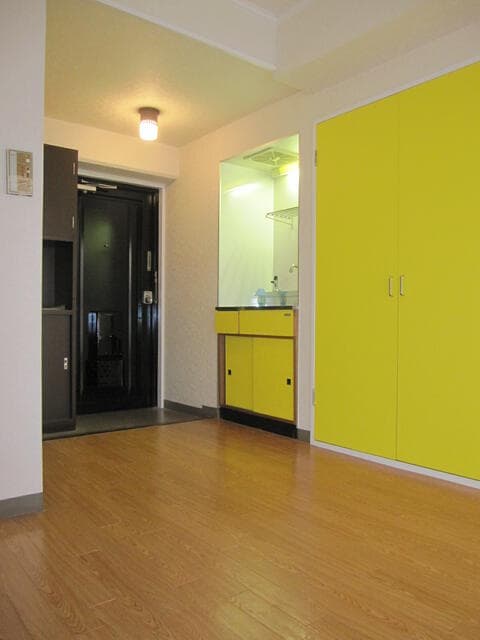GRADO Yokogawa / Whole Building with Studio Units, Hiroshima photo 5