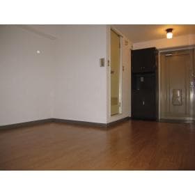GRADO Yokogawa / Whole Building with Studio Units, Hiroshima photo 6