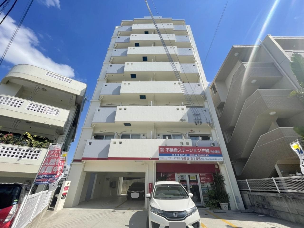 Rosso Estate / Whole Apartment Building, Naha