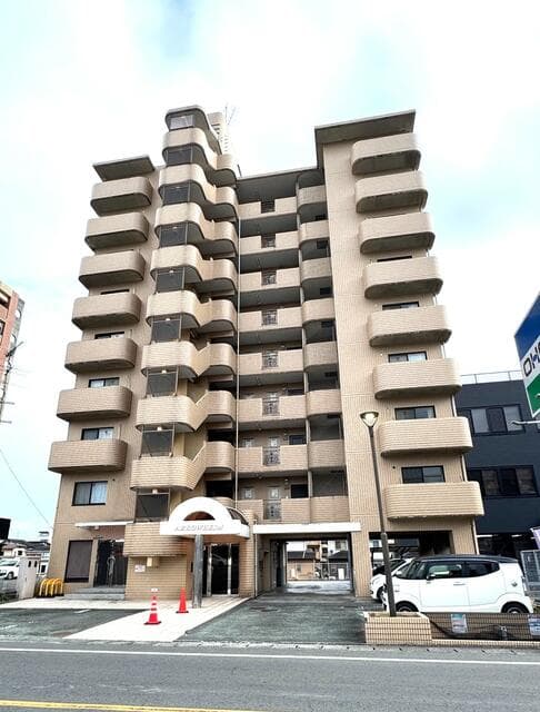 Arrowheim Kengun-Higashi / Whole Apartment Building, Kumamoto photo