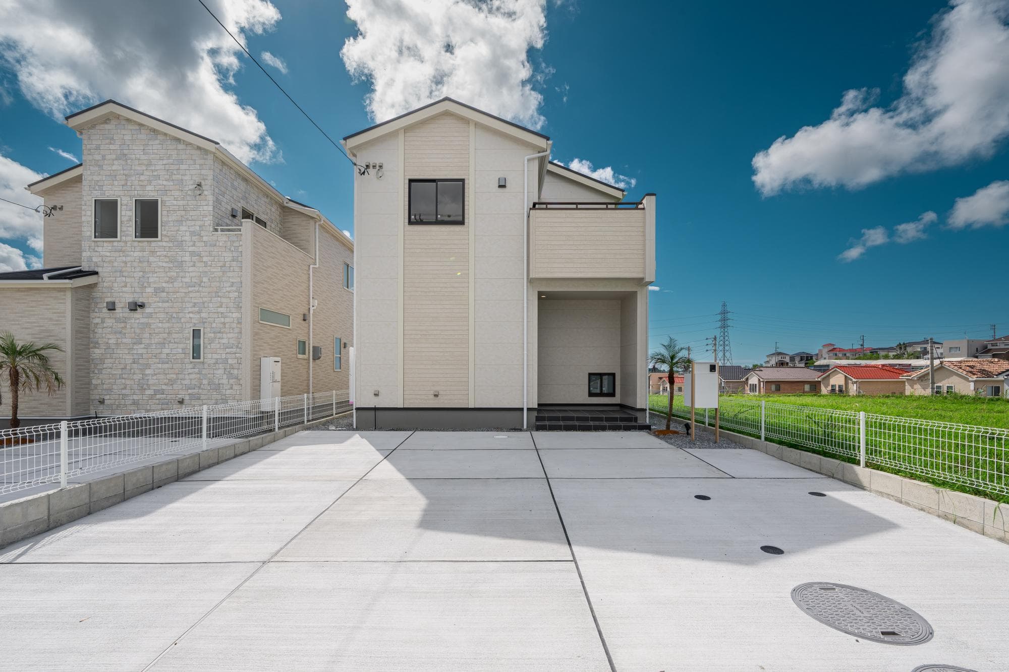 Uetabaru Building 2 / New 4LDK House, Yaese