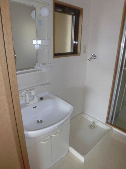 Otakamimachi / Whole Apartment Building, Takamatsu photo 8