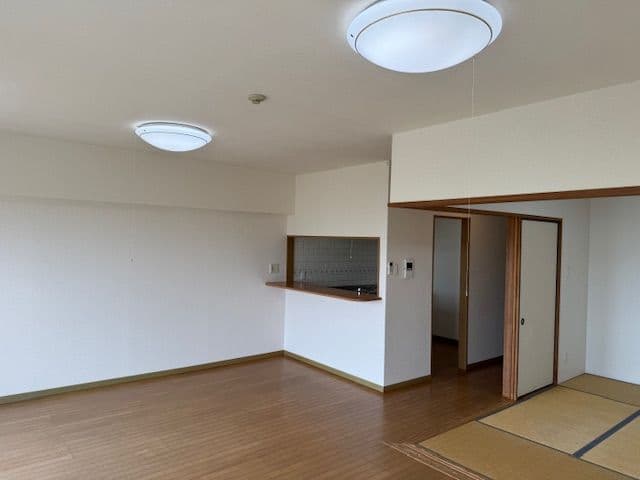 Bloemendaal Mansion B / Whole Apartment Building, Sasebo photo 2