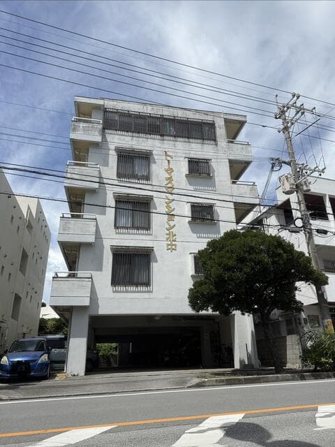 Thomas Mansion Kitanaka / Whole Apartment Building, Kitanakagusuku photo