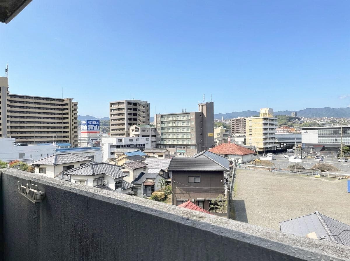 La Tour Omichi / Whole Residential Building (SRC, 7 Storeys), Oita photo 7