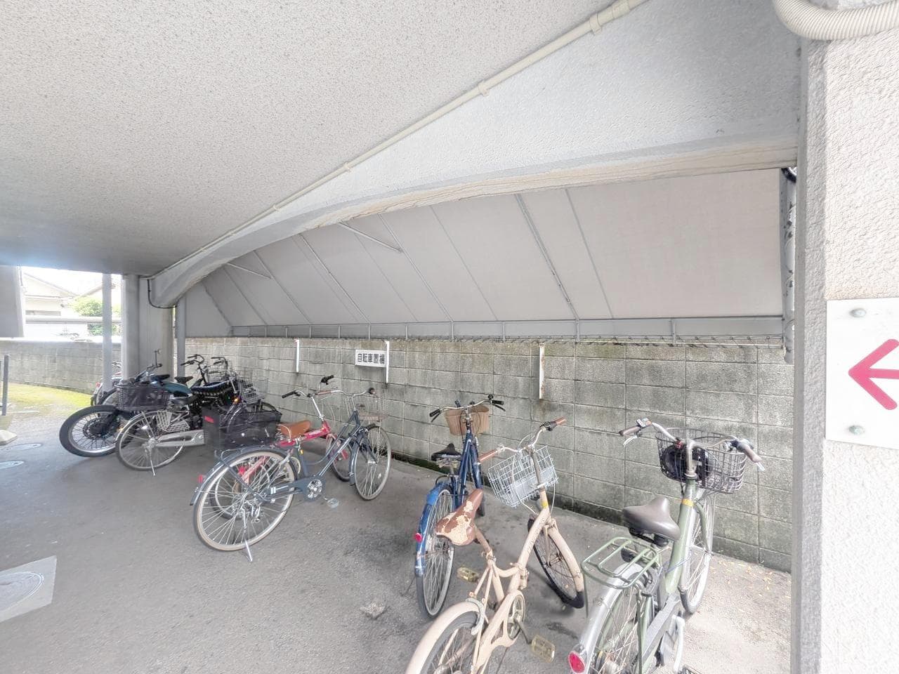 La Tour Omichi / Whole Residential Building (SRC, 7 Storeys), Oita photo 9