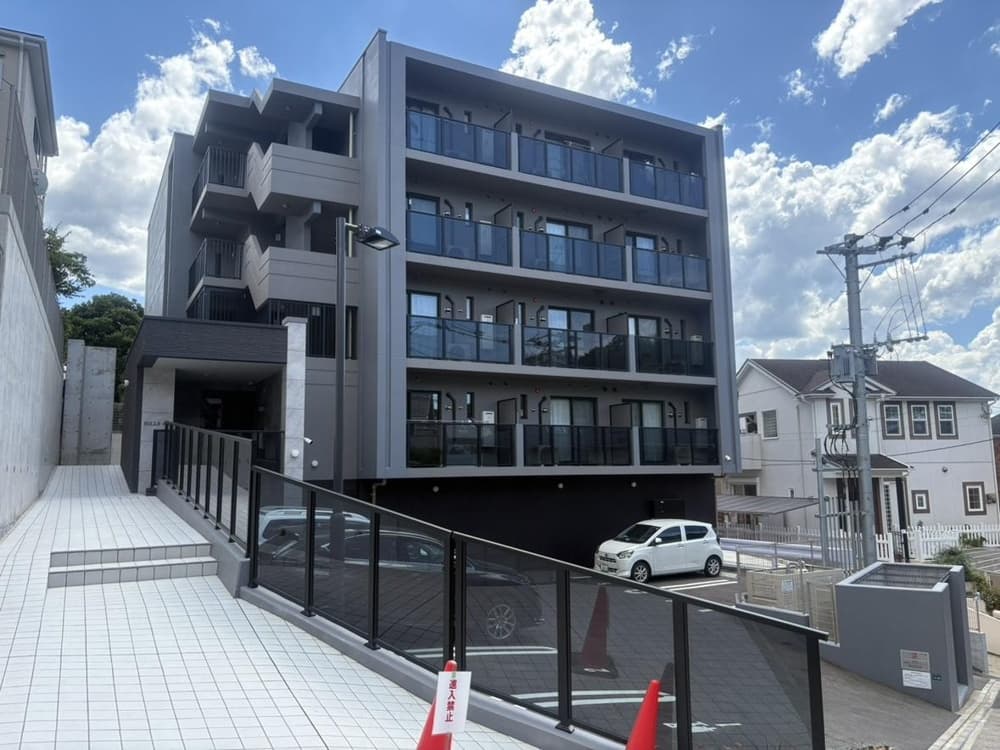 HILLS Ozasa / Whole Apartment Building (28 units), Fukuoka photo 2