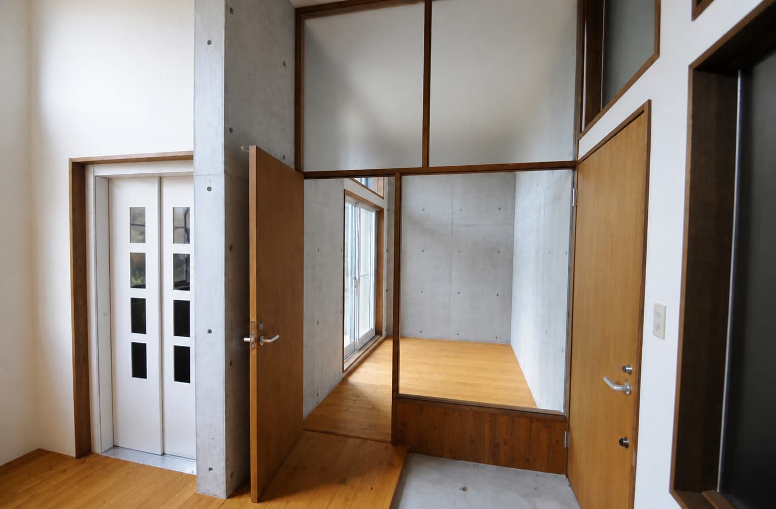 Karuizawa Terrace House / Shop and 4-Unit Residential Building (Tenanted), Karuizawa photo 7