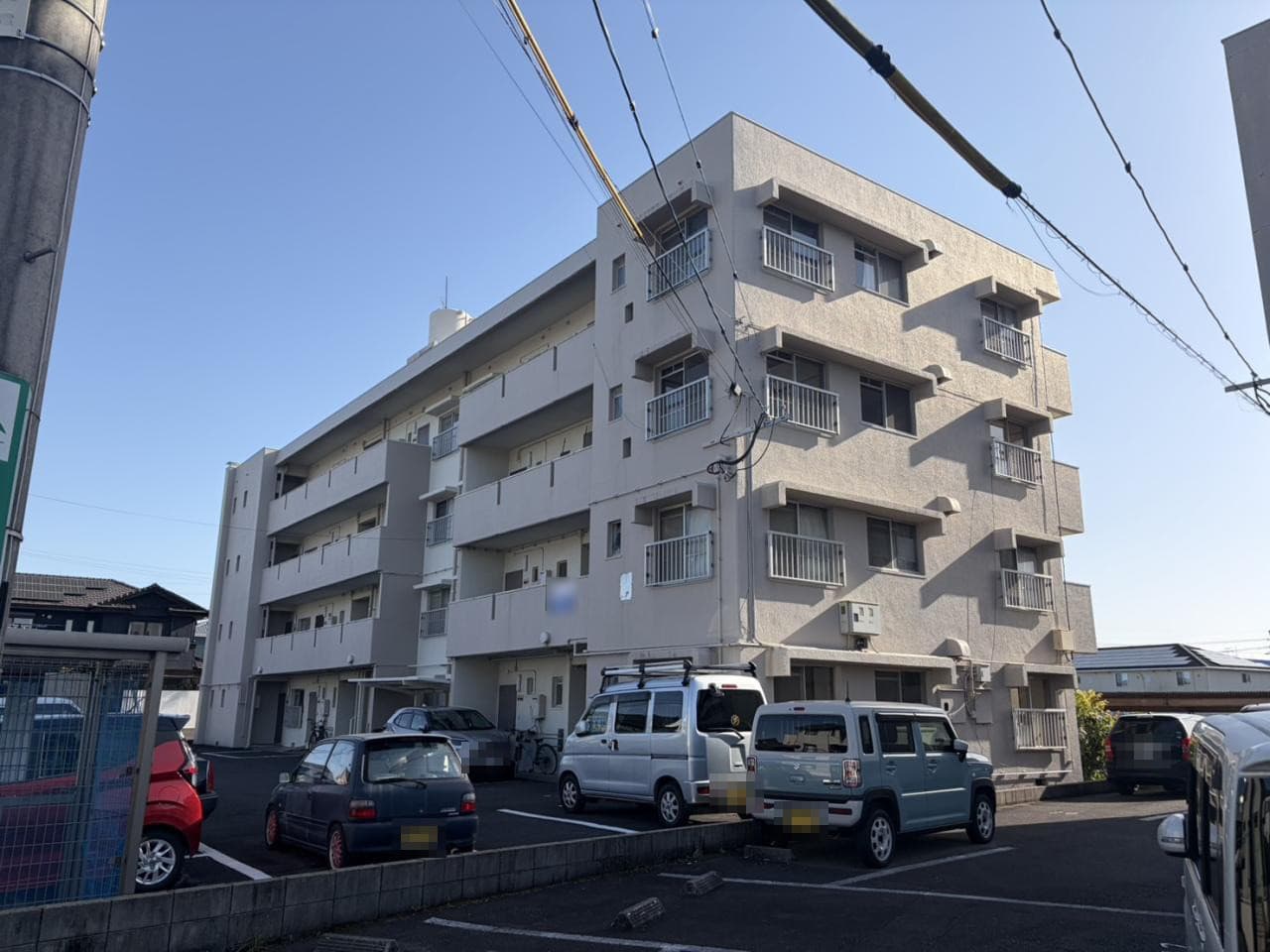 Takahashi Mansion & Nitawaki Mansion / Two Rented Apartment Buildings, Miyazaki photo