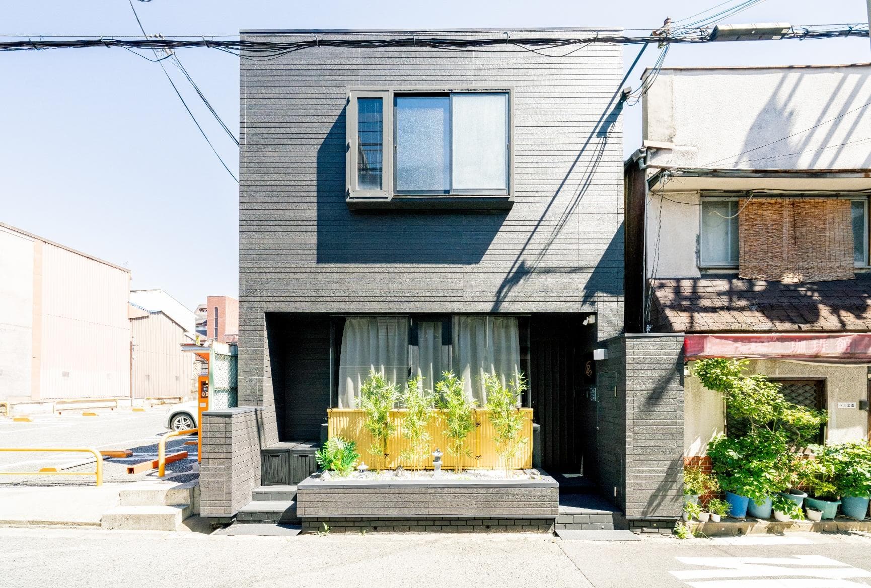 Momodani 2-chome / Furnished 2-Storey Reinforced Concrete House Operating as Short-Term Rental, Osaka