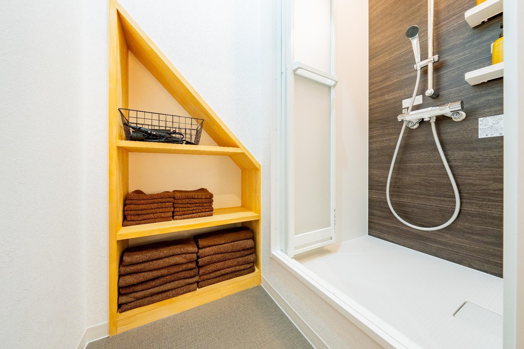 Momodani 2-chome / Furnished 2-Storey Reinforced Concrete House Operating as Short-Term Rental, Osaka photo 13