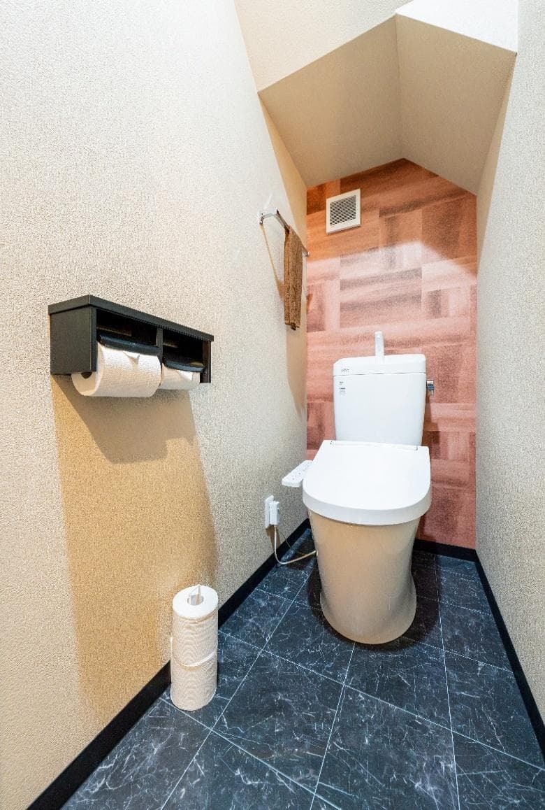 Momodani 2-chome / Furnished 2-Storey Reinforced Concrete House Operating as Short-Term Rental, Osaka photo 14