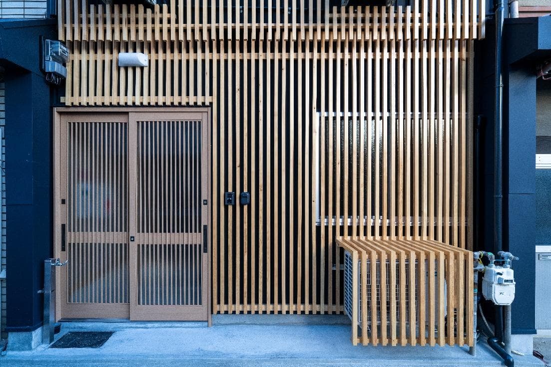 Nagahashi 1-chome / Furnished Row House with Sauna and Rooftop, Operating as Short-Term Rental, Osaka