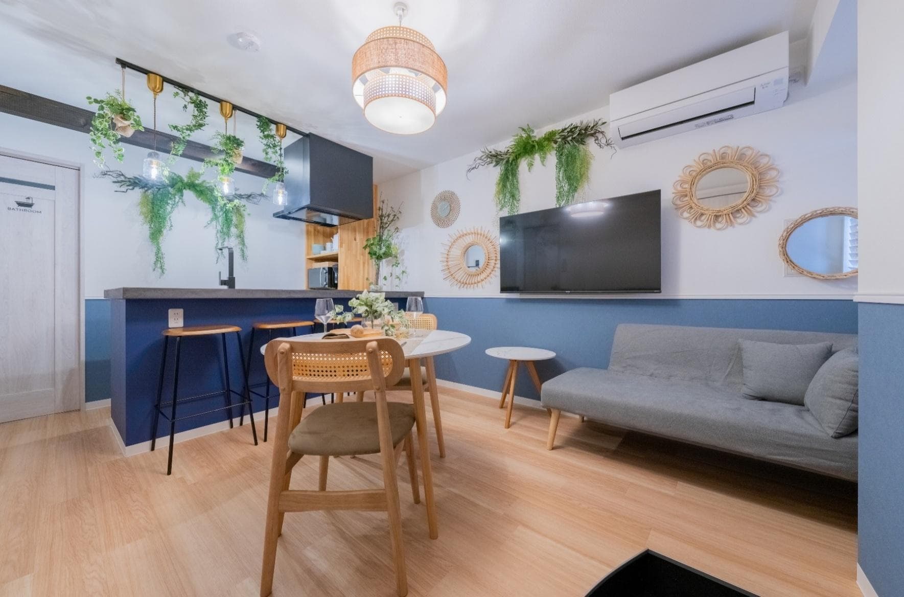 Oimazato 3-chome / Furnished 2-Storey Row House Operating as Short-Term Rental, Osaka photo 2