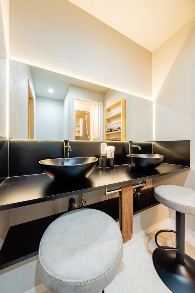 Shioji 2-chome / Furnished 2-Storey Row House Operating as Short-Term Rental, Osaka photo 9